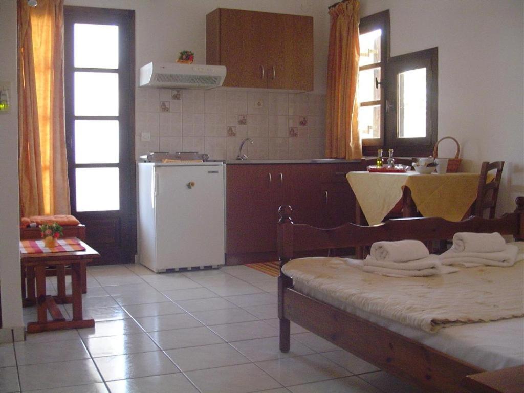 Kiveli Appartement Mílatos Buitenkant foto